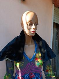 scaldacollo nero con bottoni 