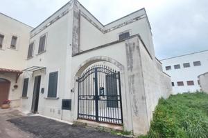 In centro - vicino lecce - rifinito