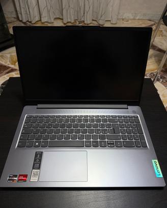Lenovo Ideapad Slim 3 Ryzen 7 16gb RAM 512SSD