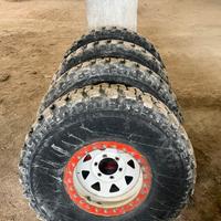 Gomme 900 16 e cerchi Beadlock