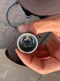 Bulloni antifurto+dado BMW