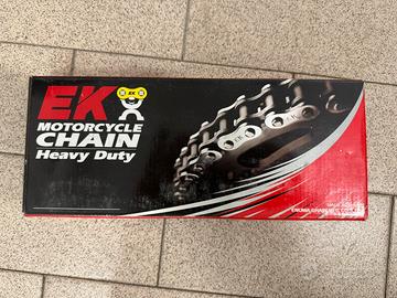 Catena EK 520 Heavy Duty 120 maglie NUOVA – Moto