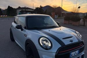 Mini John Cooper Works F56