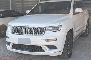 Jeep Grand Cherokee Summit