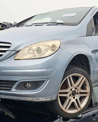 mercedes classe b 180 vettura rottamata