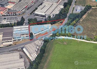 Immobile di 1300 m² con 5 locali a Cellatica