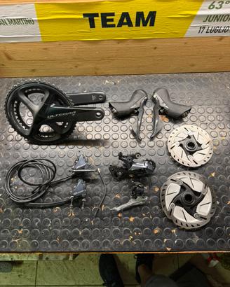 Gruppo shimano ultegra r 8020
