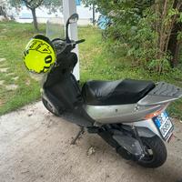 Aprilia leonardo 125