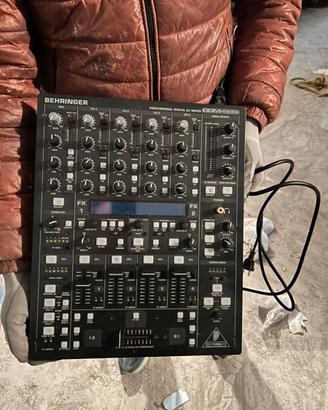 behringer ddm4000