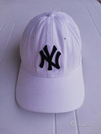 Cappello New Era bianco 