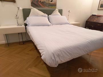 Letto matrimoniale LAGO Air 160×200 con gambe in v