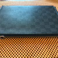 Pochette louis vuitton