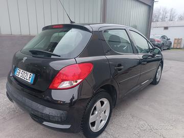 Peugeot 207 1.4 GPL garanzia