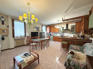 4 LOCALI A PIOMBINO DESE