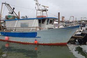 peschereccio senza licenza 