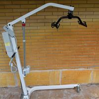 Sollevatore elettrico per anziani e disabili