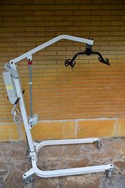Sollevatore elettrico per anziani e disabili