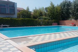 Trilocale con Piscina a due passi dal mare