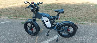 BICICLETTA ELETTRICA FAT BIKE BATTERIA PEDALATA