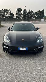 Porsche Panamera GTS-FULL OPTIONAL-TETTO APRIBILE