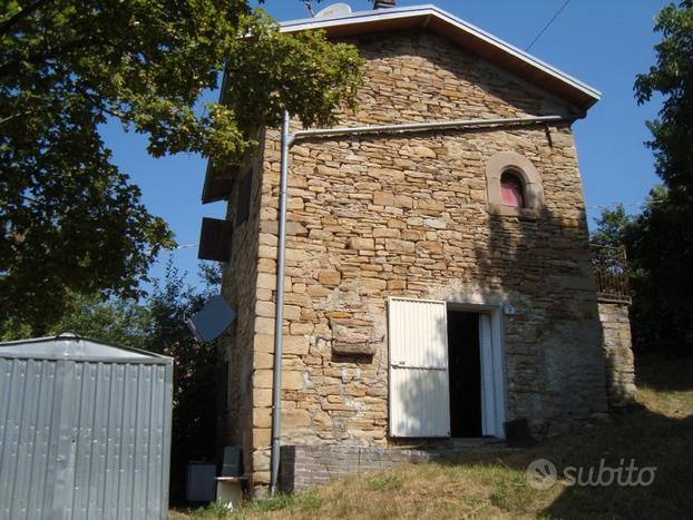 Casa indip.te sasso a vista ristrutturata terra