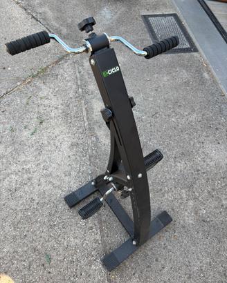 Attrezzo fitness bi-ciclo