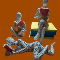 3 Statuine moderne in resina. Nuove!