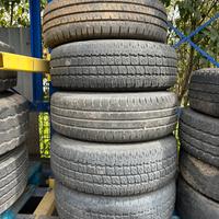 Gomme furgone 225/75 R15