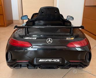 Mercedez AMG GT-R