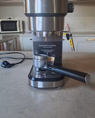 macchina per caffè espresso 