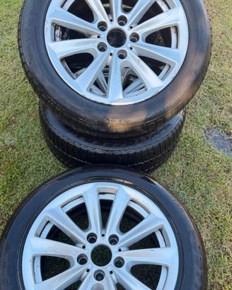 Set 4 Cerchi in Lega 17" con Pneumatici 225/55 R17