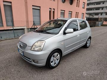 Kia Picanto 1.1 diesel 5 porte neopatentati