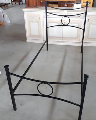 letto singolo in ferro