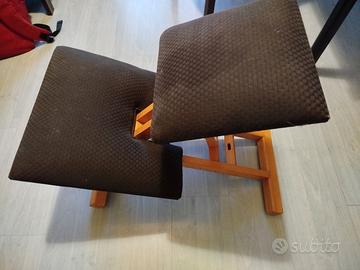 Sedia con appoggio per ginocchia