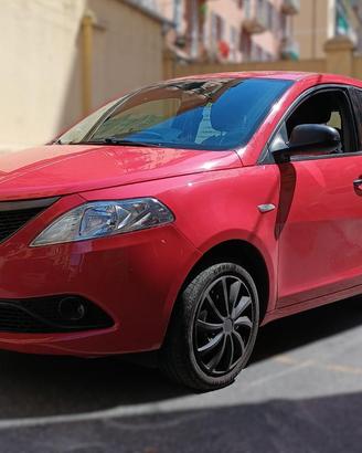 LANCIA Ypsilon 1.2 69 CV 5 porte S&S Platinum