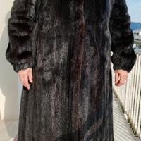 PELLICCIA VISONE NERO PELO CORTO LUCIDO