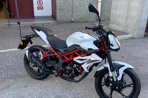 Benelli bn125