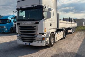 trattore Scania più semirimorchio 