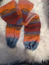 Sciarpa multicolore con pompon, handmade