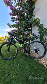 Cannondale Flash Carbon 29 – Lefty – SRAM