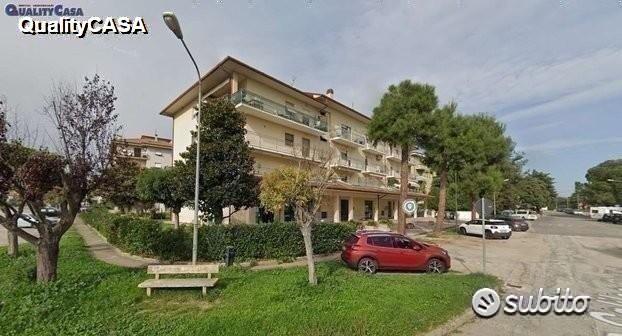 Locale commerc 85 mq a Borghetto di Monte San Vito