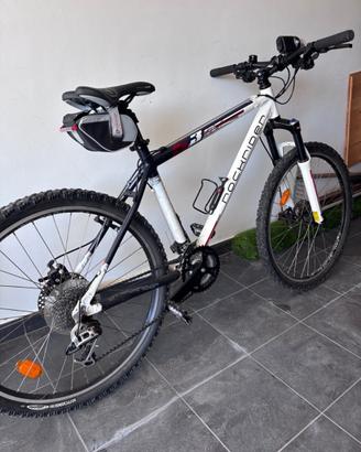 Mountain bike Rockrider 5.3 di B'Twin