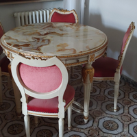 Antico tavolo in Alabastro