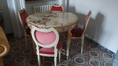 Antico tavolo in Alabastro