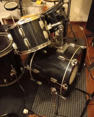 Batteria acustica