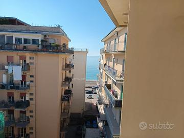 Trilocale luminoso balconato