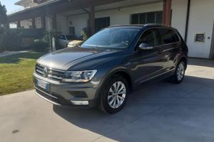 Volkswagen Tiguan 1.6 TDI 115cv Advanced.DA VETRIN