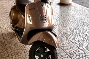 Vespa 300 GTS Touring