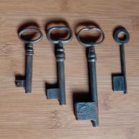 Set chiavi antiche