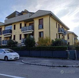 Immobile in asta di 198 m² con 2 locali e box auto